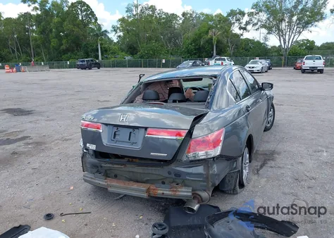 2012 Honda Accord 2.4 Se z USA, uszkodzony, nr VIN 1HGCP2F61CA006373